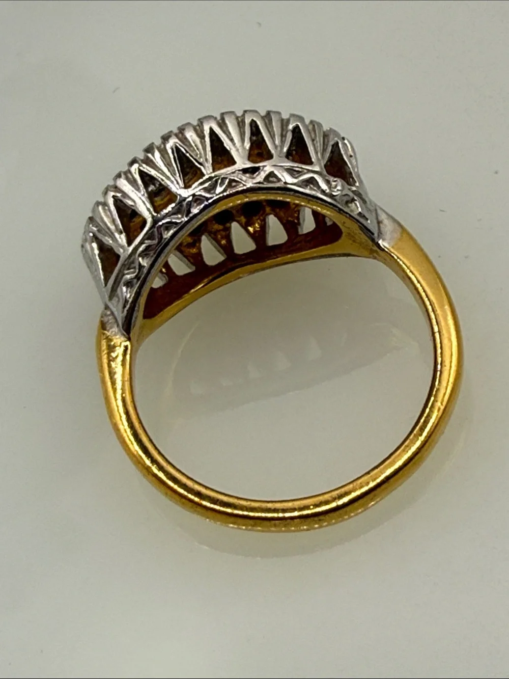 Stunning vintage 18K GE Golden Oval art deco pave rhinestone ring size 5